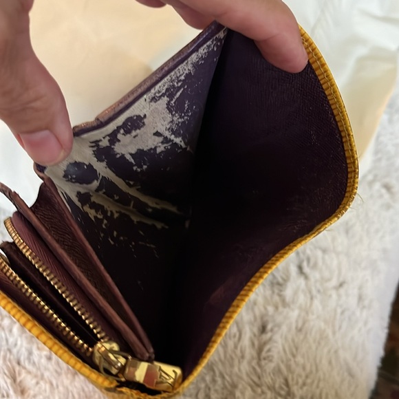 Louis Vuitton Yellow Epi Wallet - Picture 11 of 11
